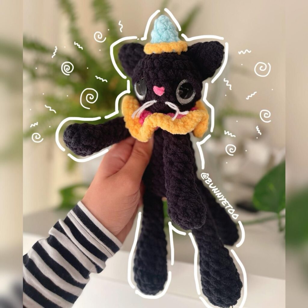 Circus Cat handmade crochet plushie by Bunnyetoo, photo 1