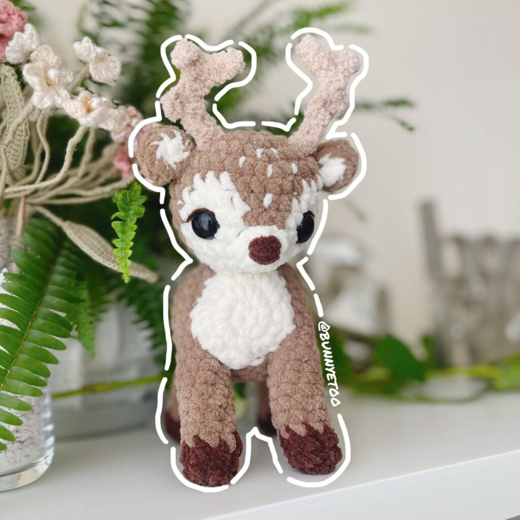 Fawn handmade crochet plushie by Bunnyetoo