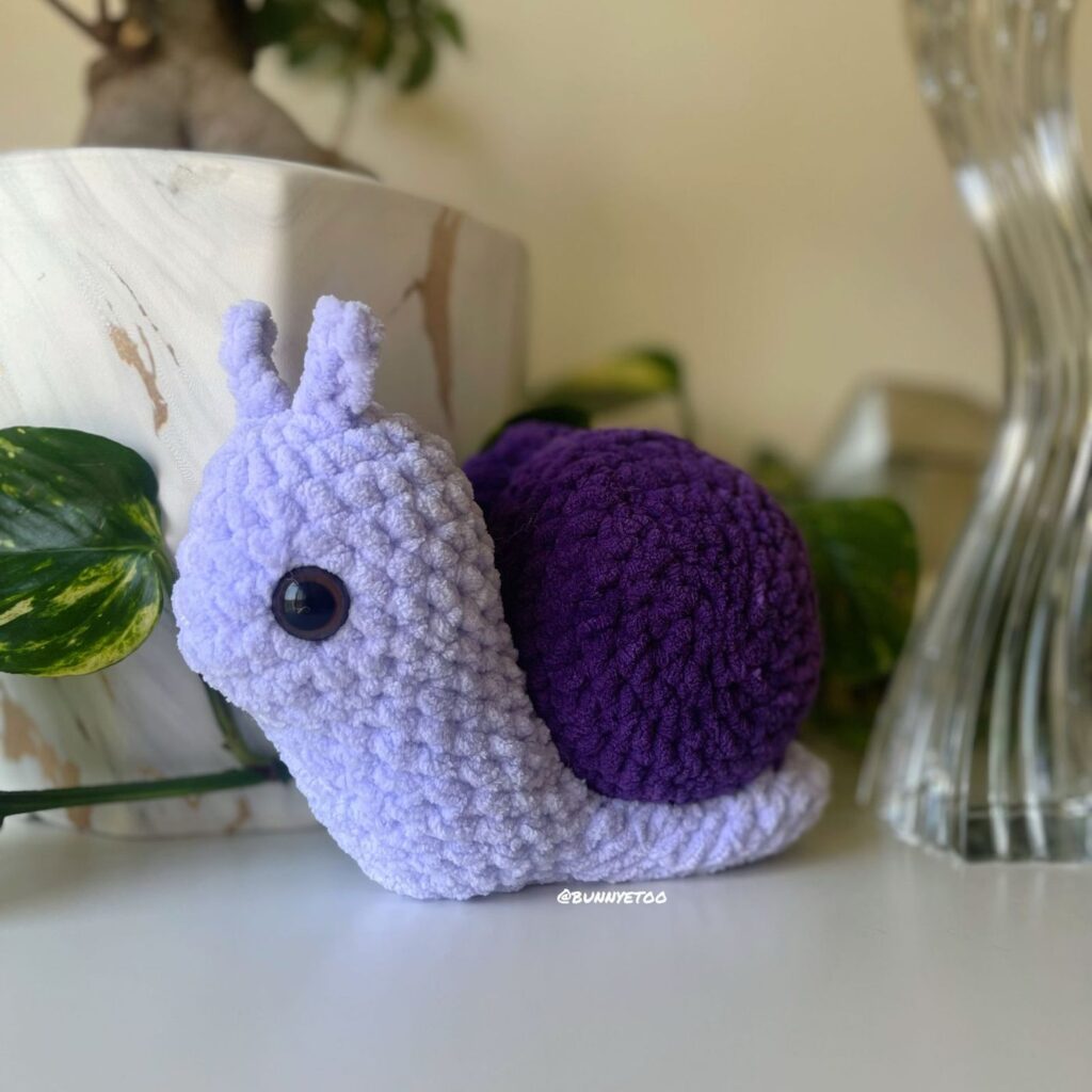Flower Snail handmade crochet plushie by Bunnyetoo, photo 2