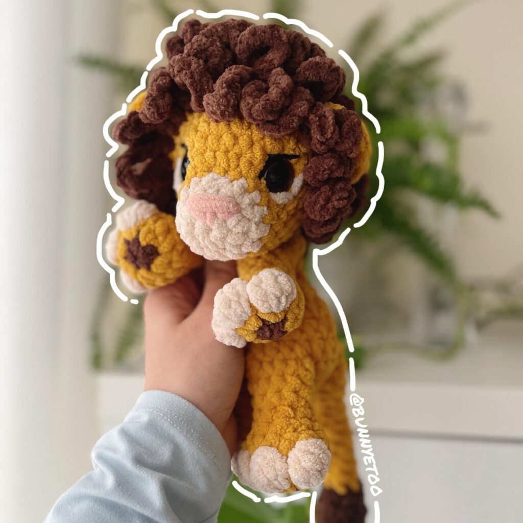 Lion Lovey handmade crochet plushie by Bunnyetoo, photo 2