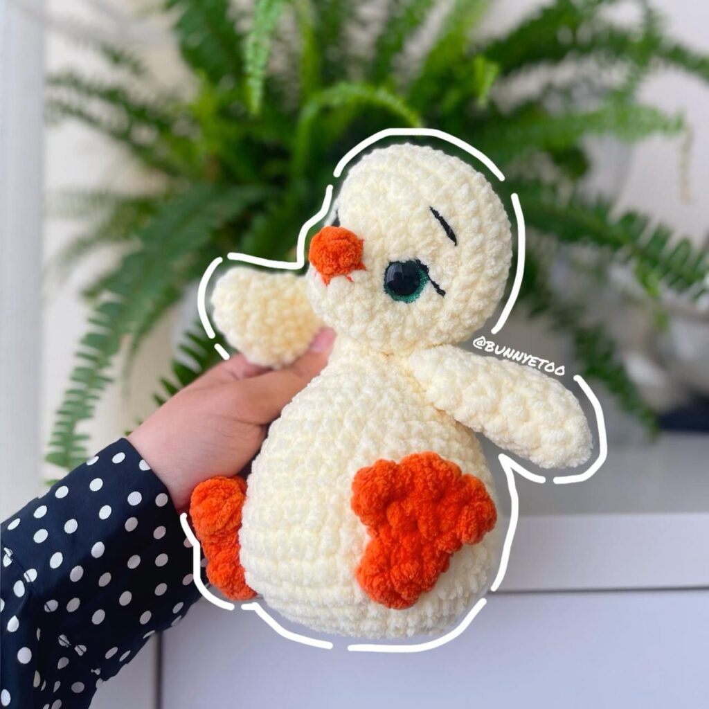 Mini Chick handmade crochet plushie by Bunnyetoo, photo 2