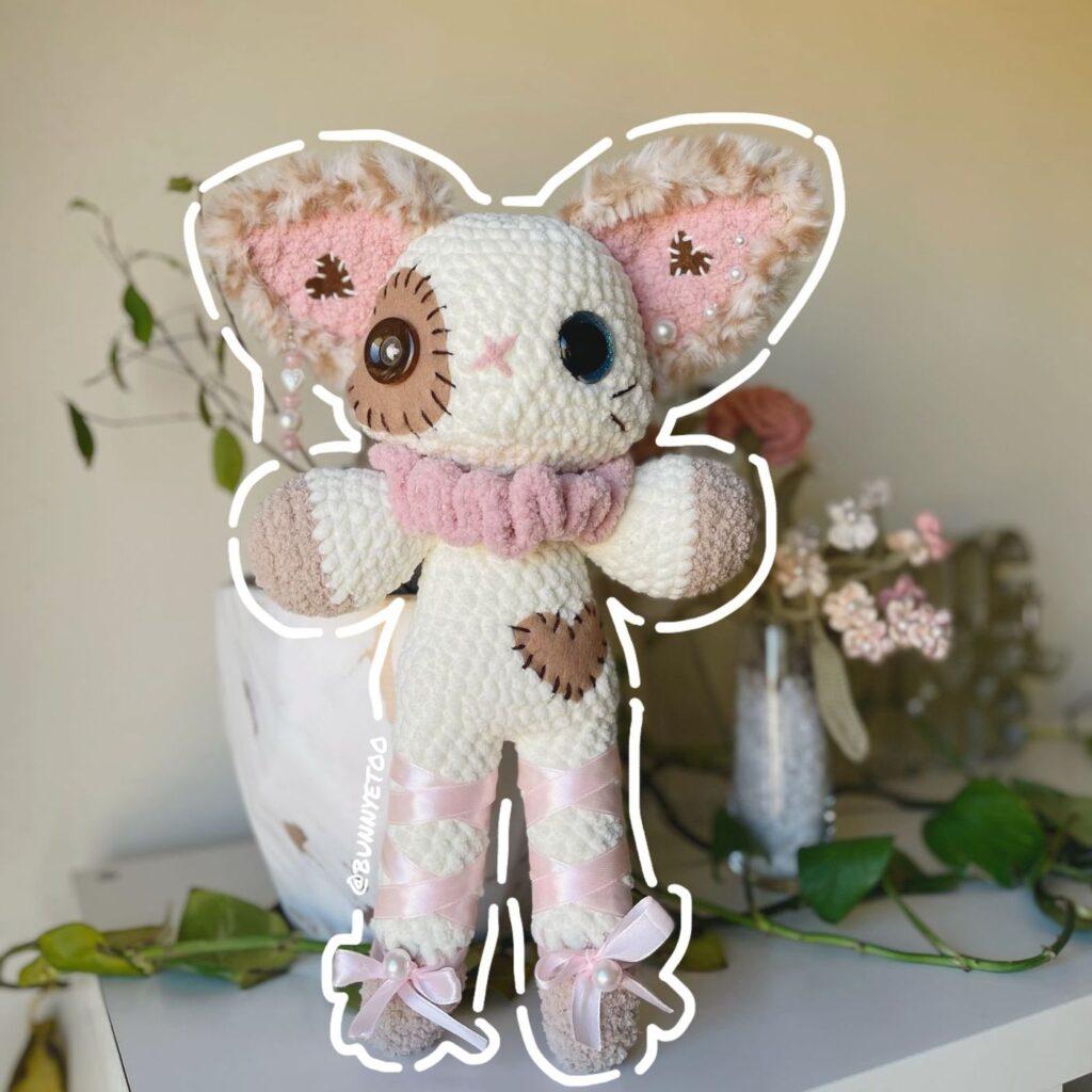 Miss Meow handmade crochet plushie by Bunnyetoo