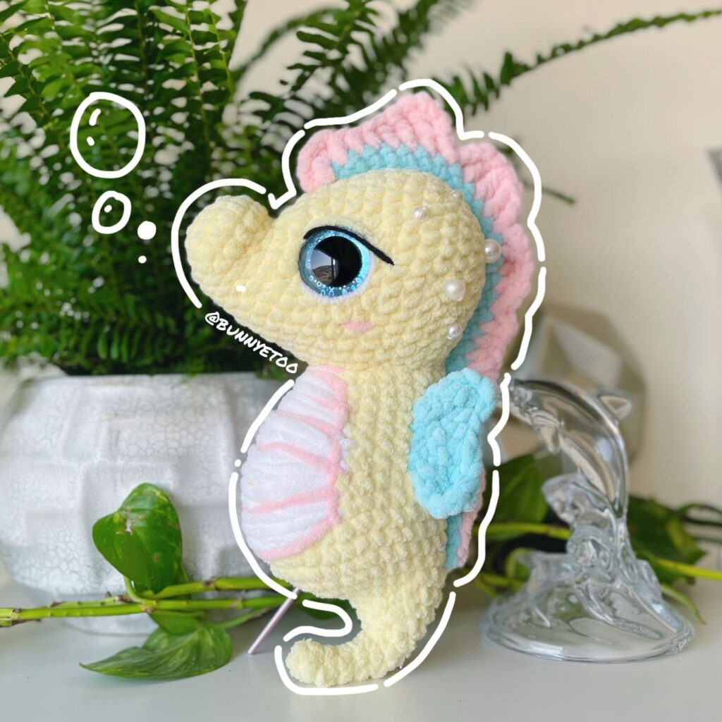 Pastel Seahorse handmade crochet plushie by Bunnyetoo, photo 2