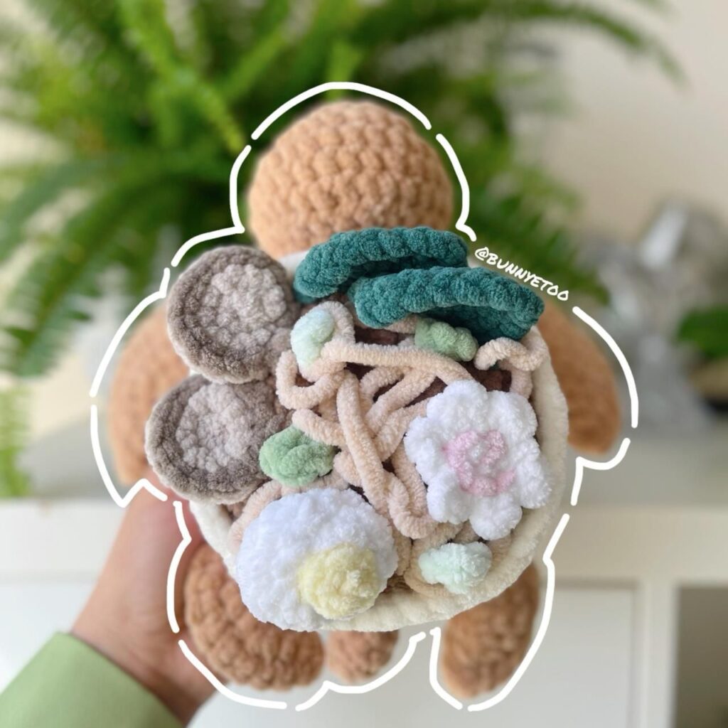 Ramen Turtle handmade crochet plushie by Bunnyetoo, photo 2