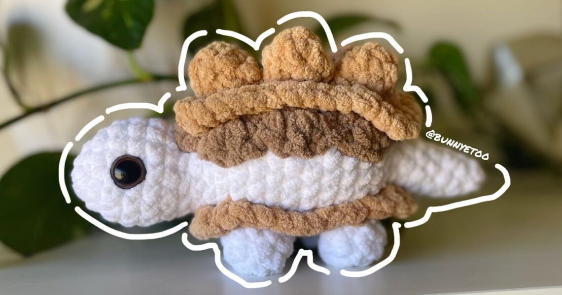 Stegosmoreus handmade crochet plushie by Bunnyetoo