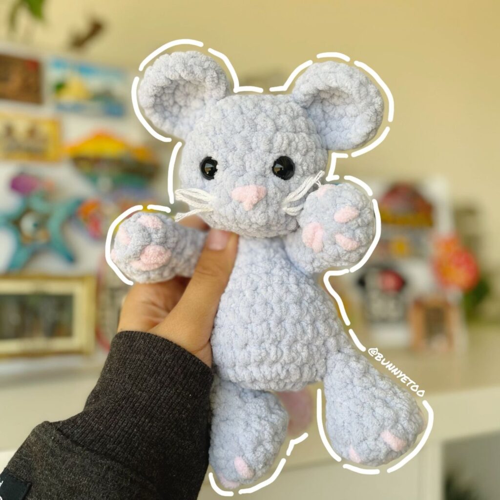Susu Mouse handmade crochet plushie by Bunnyetoo, photo 1